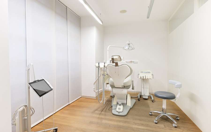 Tanner crameri Behandlungszimmer 6 1800px